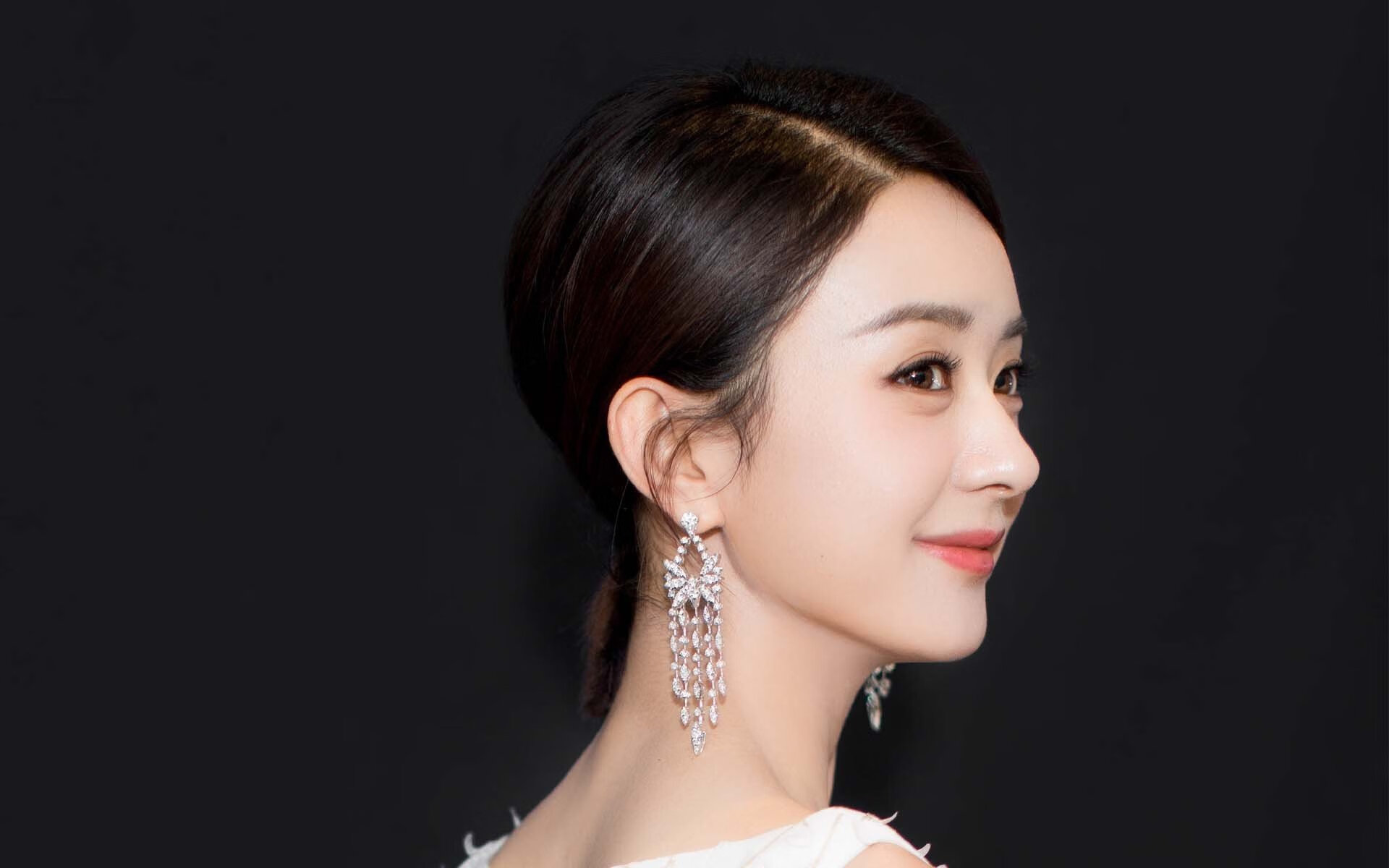 哥伦比亚队在巴黎奥运会比赛中展现出强大的个人突破能力，哥伦比亚在奥运会第几个出场