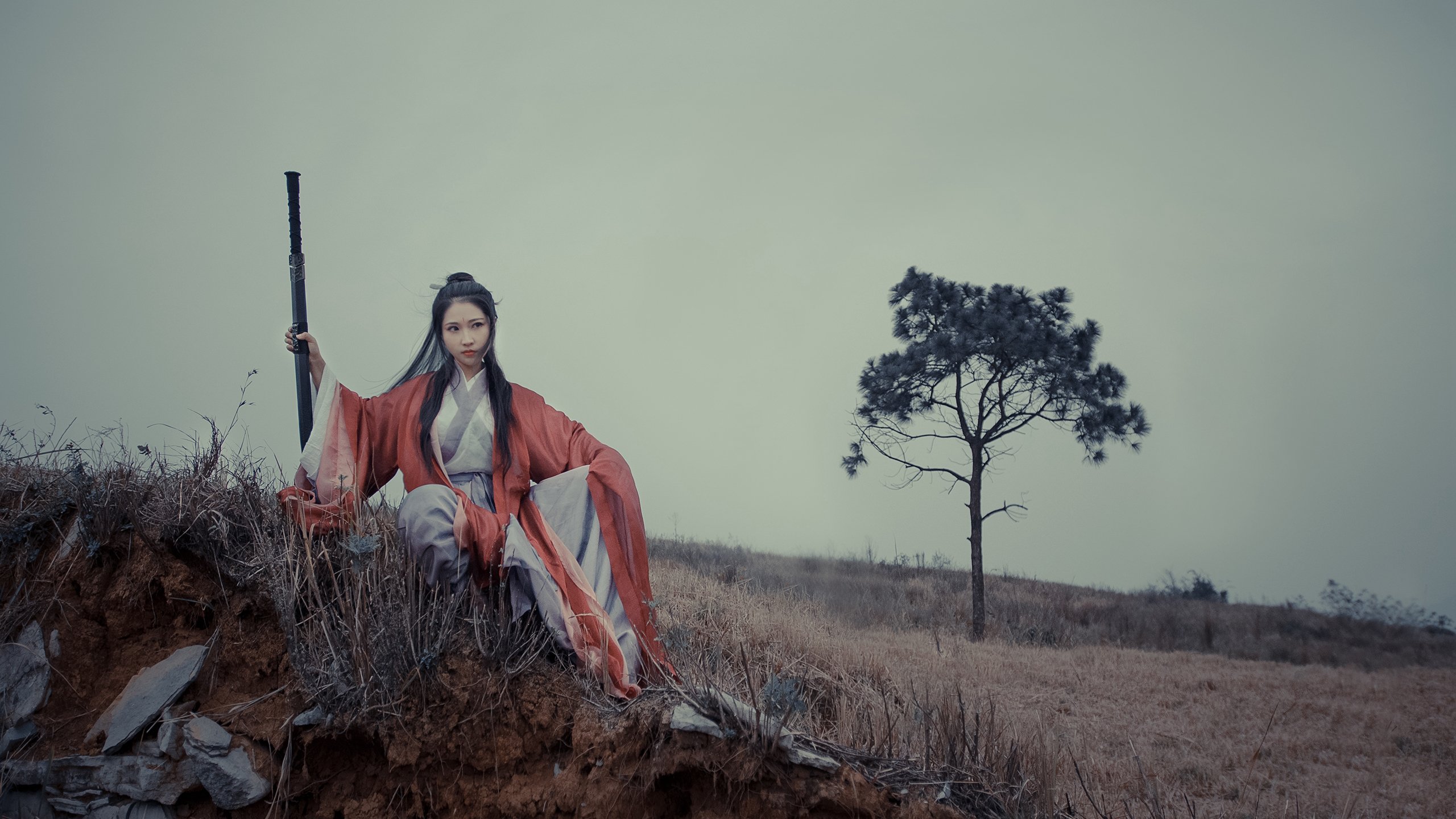 山野泥地摩托赛，泥泞中追寻速度的极致快感，泥地极限摩托破解版